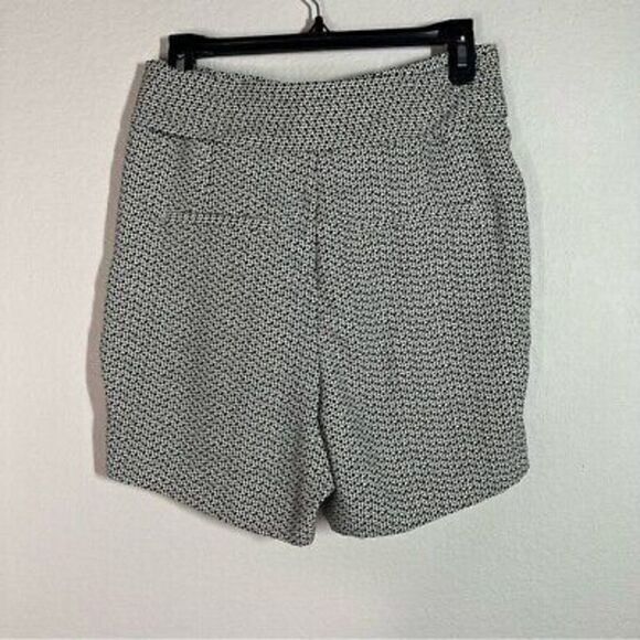 H&M paper bag waist‎ tie front shorts size 6 - Picture 2 of 7